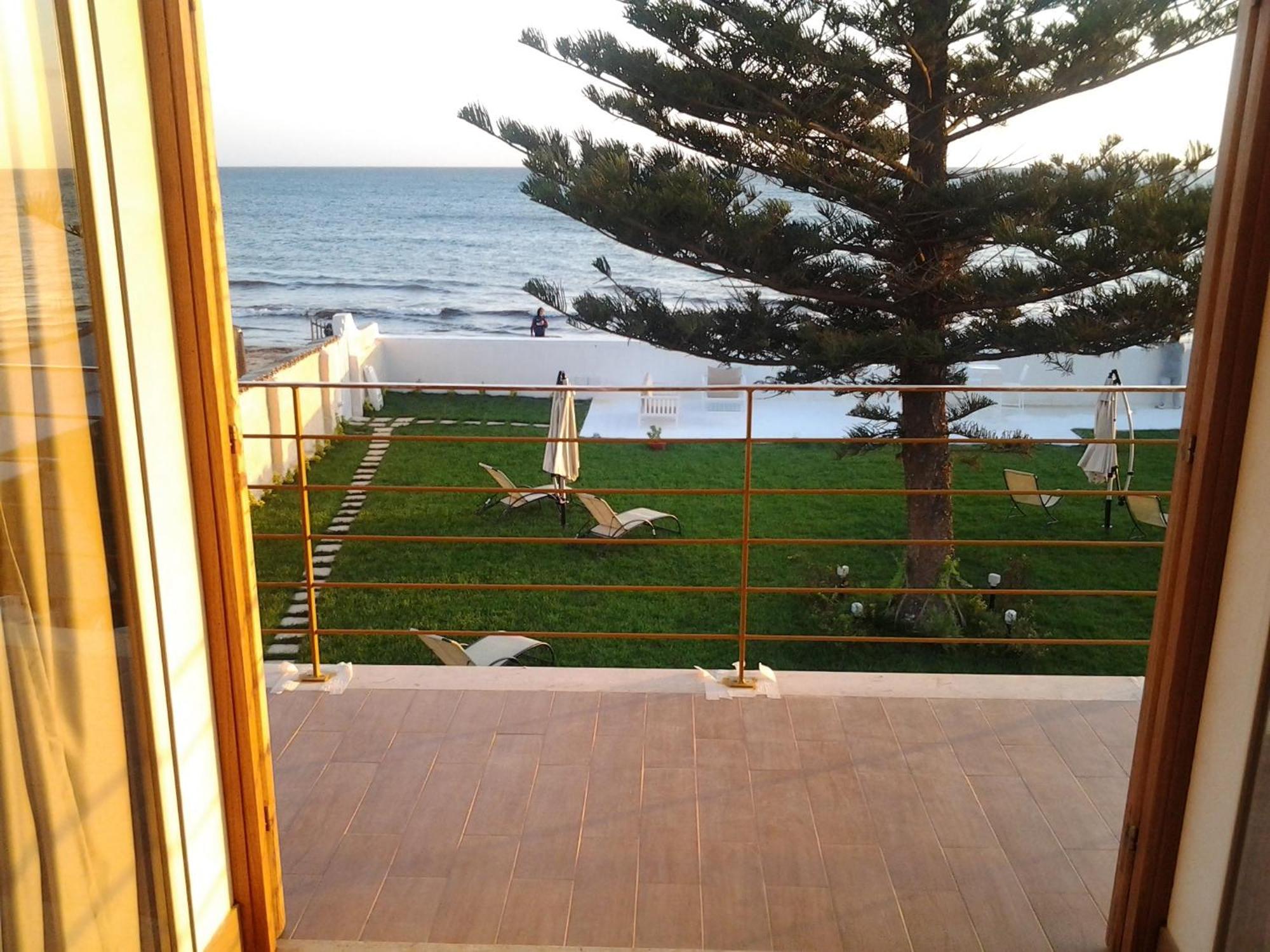 Suitebeach B&B And Resort Marsala Exteriör bild