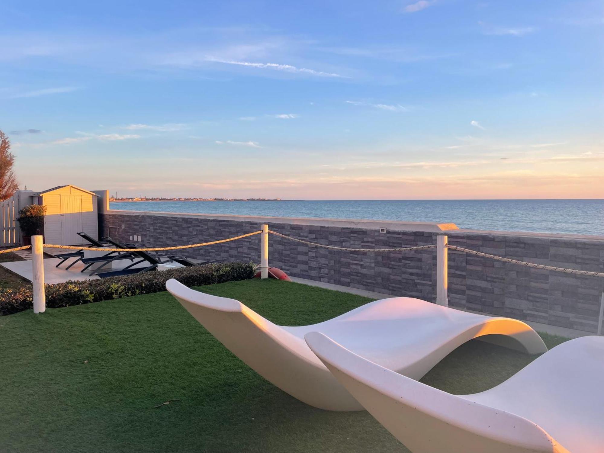 Suitebeach B&B And Resort Marsala Exteriör bild